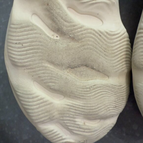 Adidas Yeezy Foam Runner “Sand” – Size 13 US - Picture 11 of 13